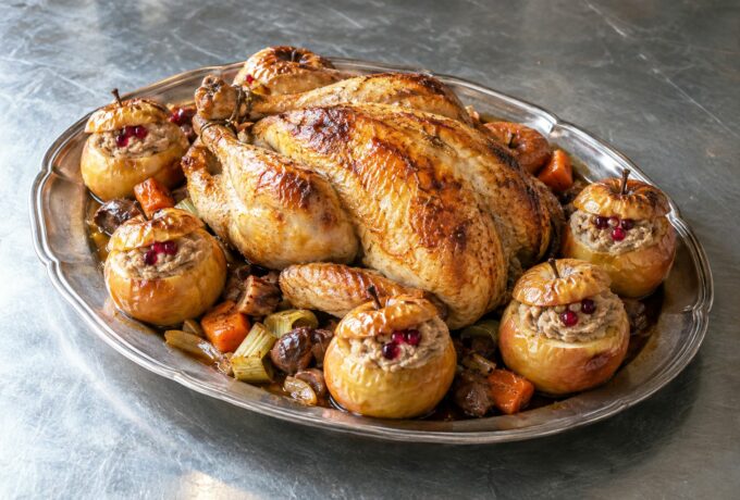 Chapon farci à l’anglaise et pommes aux marrons