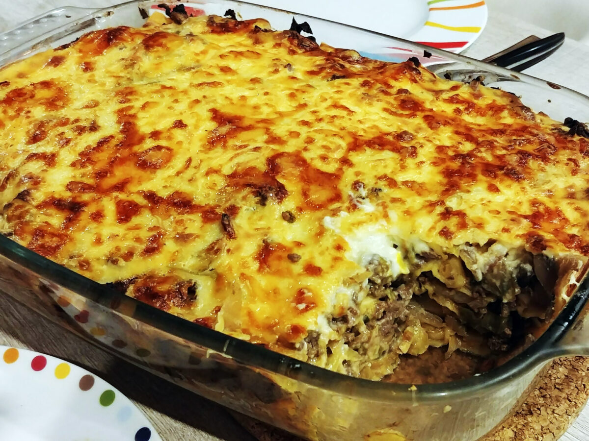 Moussaka aux aubergines, pommes de terre et agneau