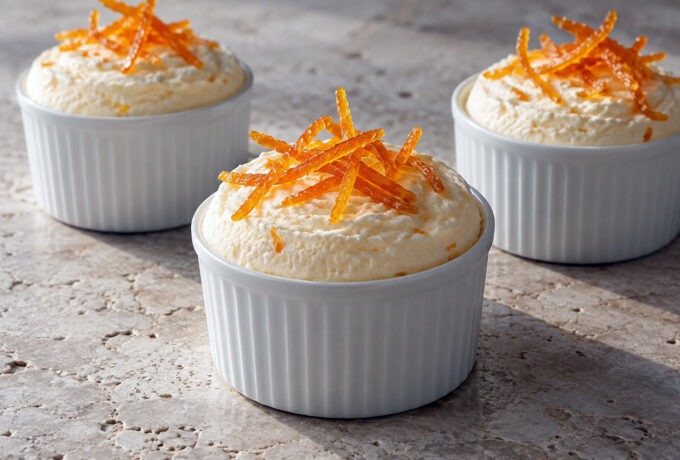 Petits soufflés glacés au Cointreau