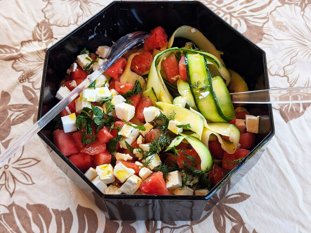 Salade de courgette, pastèque et feta à la menthe